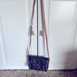 Louis Vuitton Viva Cite PM. This is a vintage bag.